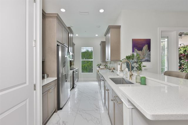 7835 HIDDEN CREEK LOOP 102, Bradenton, FL 34202