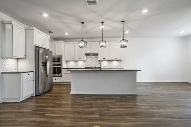 1684 Pegasus Drive, Forney, TX 75126