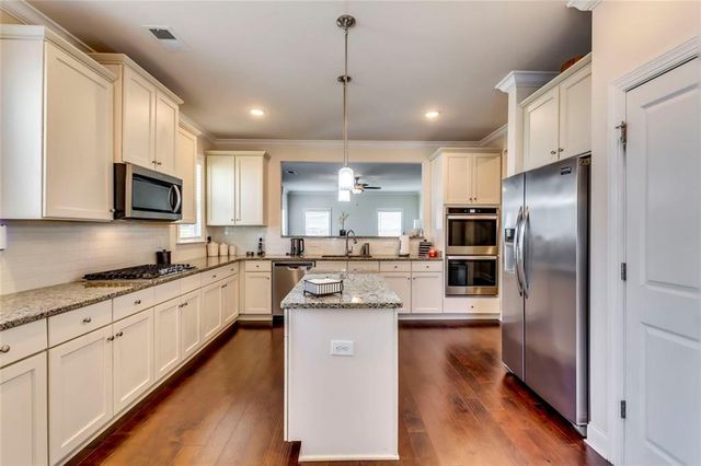 2000 Woodmont Drive, Douglasville, GA 30135