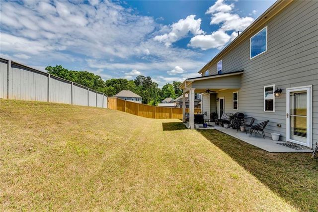 2000 Woodmont Drive, Douglasville, GA 30135