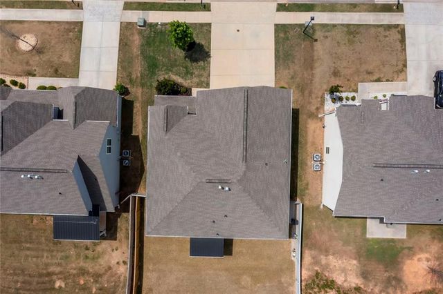 2000 Woodmont Drive, Douglasville, GA 30135