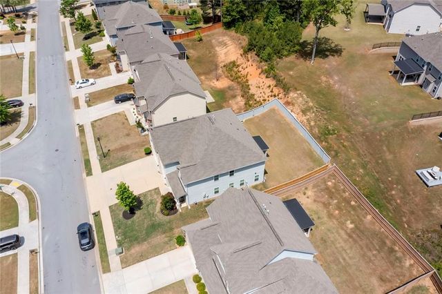 2000 Woodmont Drive, Douglasville, GA 30135