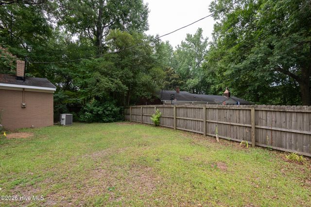 1719 Beaumont Drive, Greenville, NC 27858