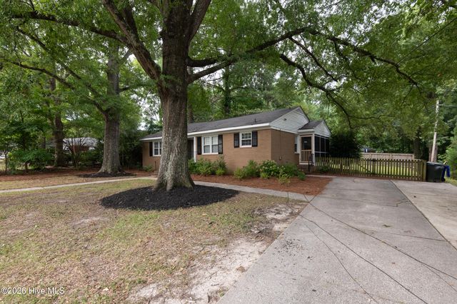 1719 Beaumont Drive, Greenville, NC 27858