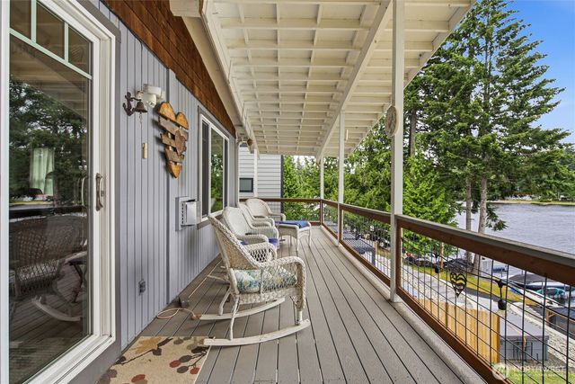 2121 E Timberlake Drive W, Shelton, WA 98584