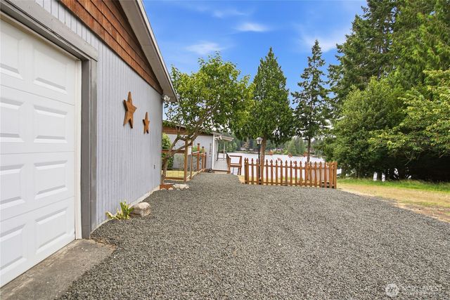 2121 E Timberlake Drive W, Shelton, WA 98584