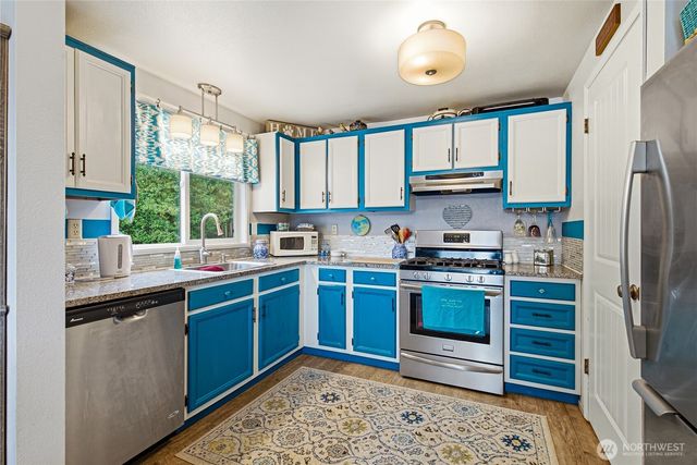 2121 E Timberlake Drive W, Shelton, WA 98584