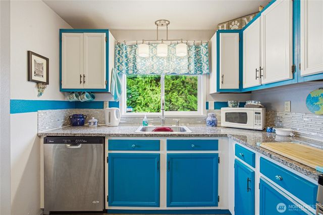 2121 E Timberlake Drive W, Shelton, WA 98584