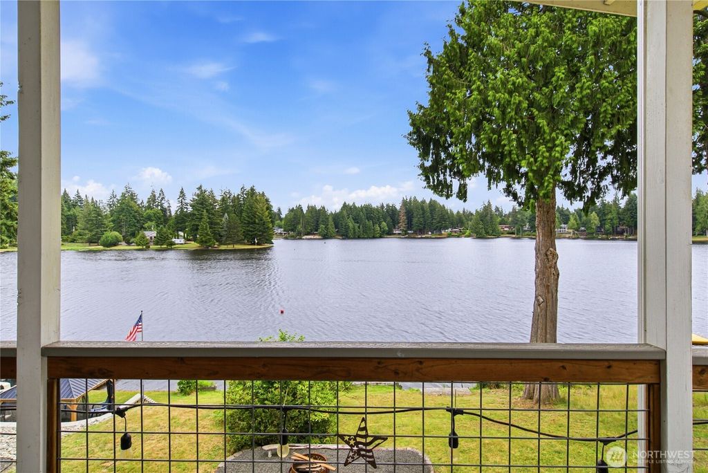 2121 E Timberlake Drive W, Shelton, WA 98584