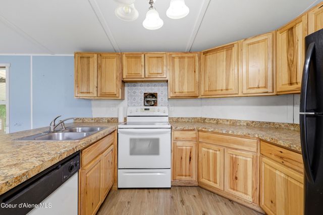 30120 N 1st ST, Athol, ID 83801