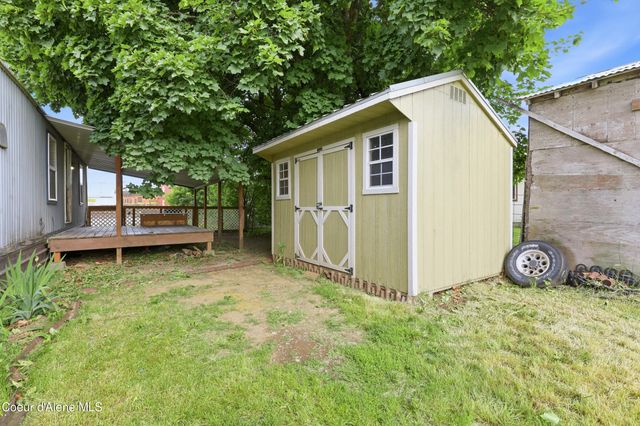 30120 N 1st ST, Athol, ID 83801