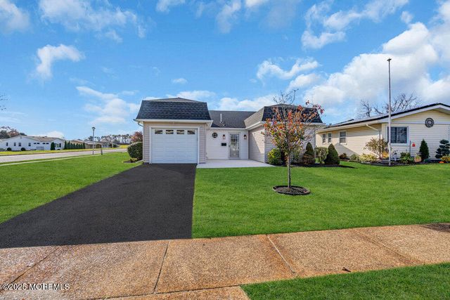 166 Central Boulevard, Brick, NJ 08724