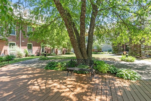 12 Brookside Rd 25, Westford, MA 01886