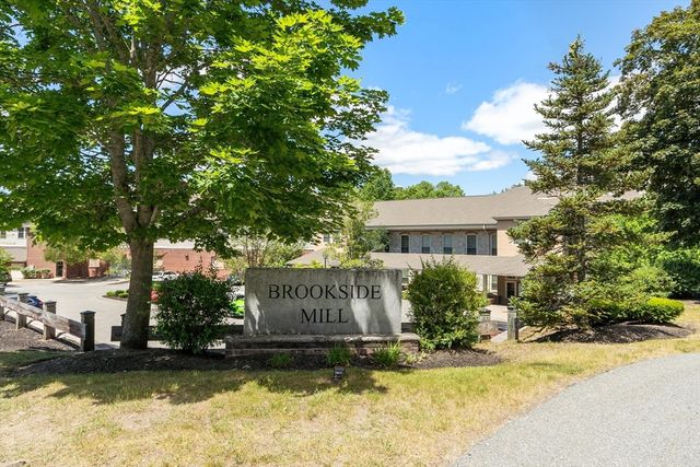 12 Brookside Rd 25, Westford, MA 01886