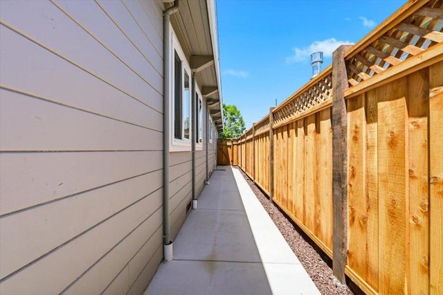1148 Berkeley Avenue, Menlo Park, CA 94025