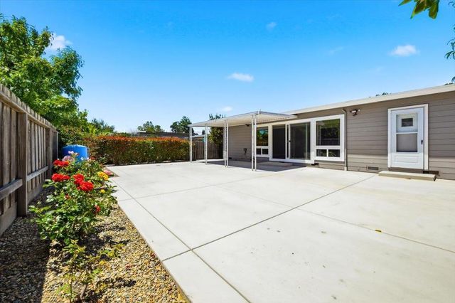 1148 Berkeley Avenue, Menlo Park, CA 94025