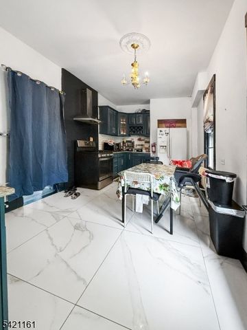 66 Washington Pl, East Rutherford Boro, NJ 07073