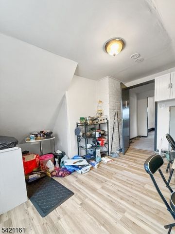 66 Washington Pl, East Rutherford Boro, NJ 07073