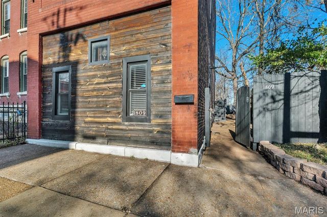 Address unavailable.