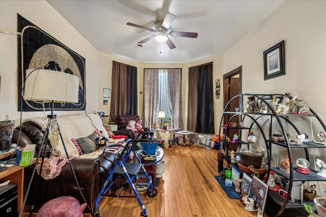 3923 W Polk Street, Chicago, IL 60624