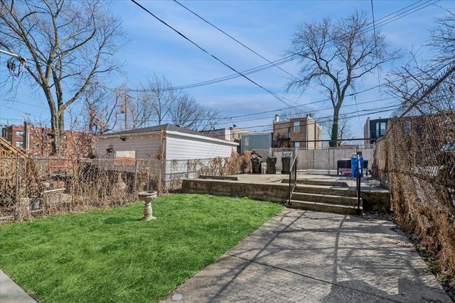 3923 W Polk Street, Chicago, IL 60624