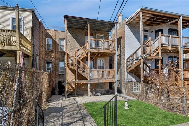 3923 W Polk Street, Chicago, IL 60624