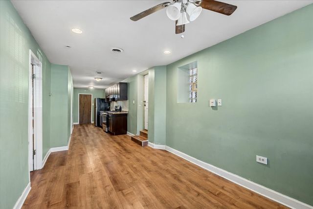 3923 W Polk Street, Chicago, IL 60624