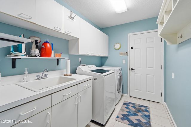 8688 ROLLING BROOK Lane, Jacksonville, FL 32256