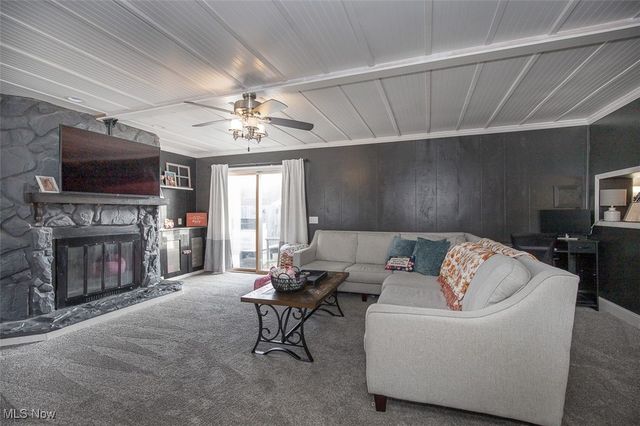 926 Sherwood Drive, Elyria, OH 44035