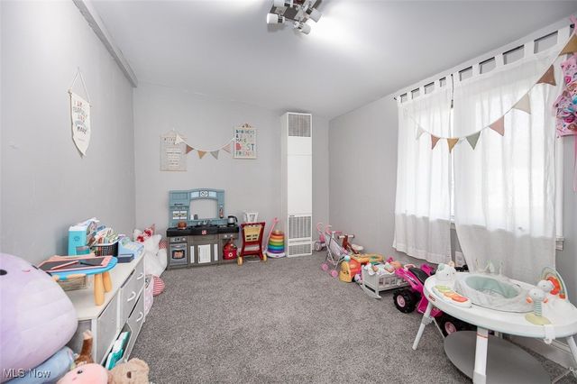 926 Sherwood Drive, Elyria, OH 44035