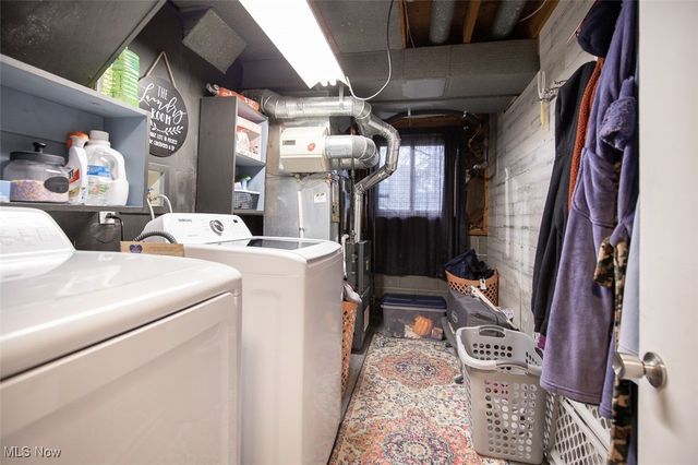 926 Sherwood Drive, Elyria, OH 44035