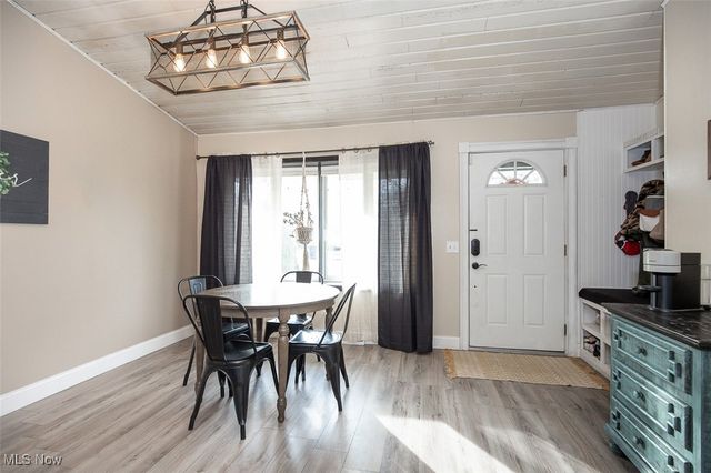 926 Sherwood Drive, Elyria, OH 44035