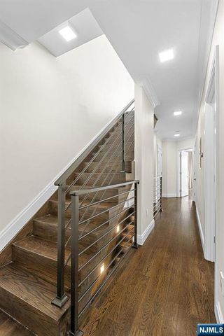 640 Undercliff Avenue, Edgewater, NJ 07020