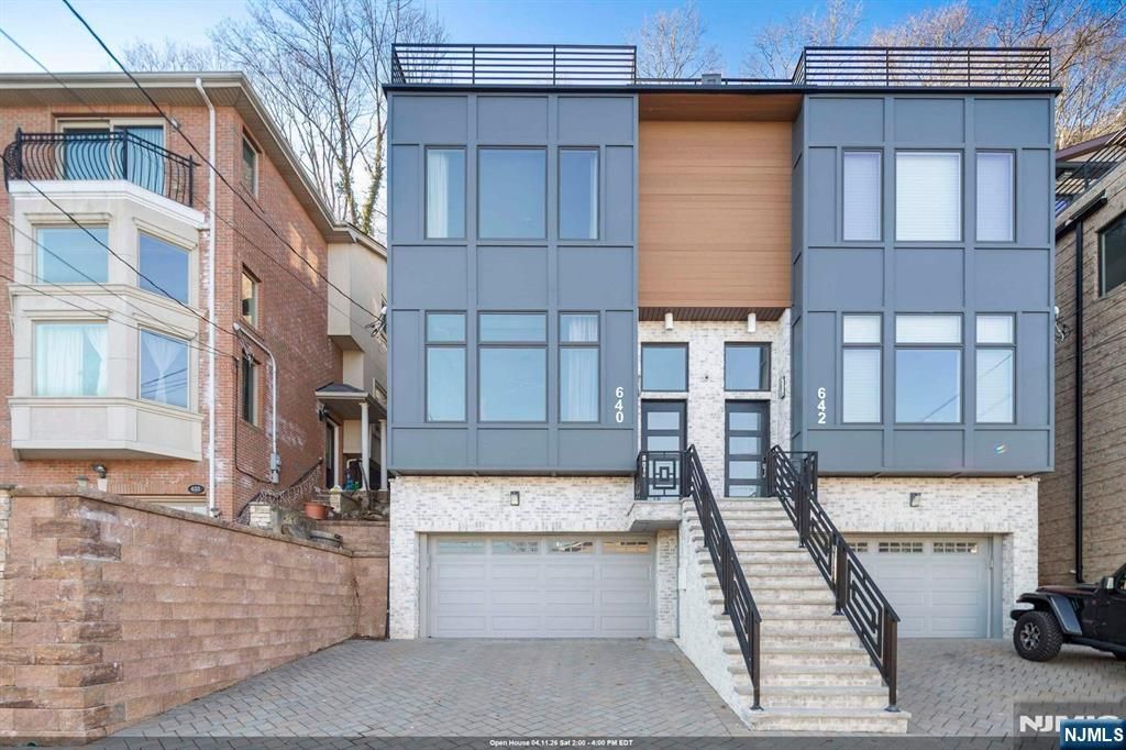640 Undercliff Avenue, Edgewater, NJ 07020