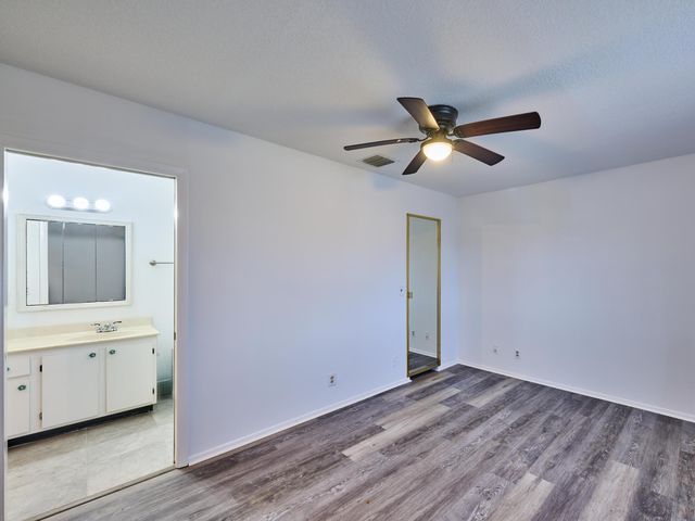 2638 Gately Drive E 106, West Palm Beach, FL 33415