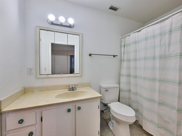 2638 Gately Drive E 106, West Palm Beach, FL 33415