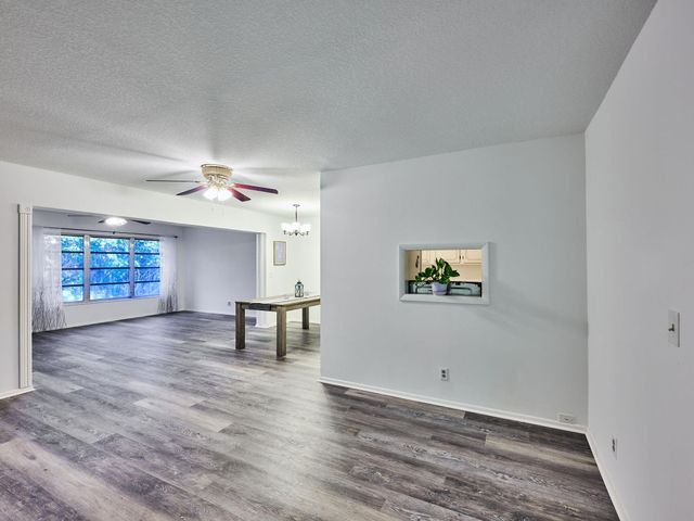 2638 Gately Drive E 106, West Palm Beach, FL 33415