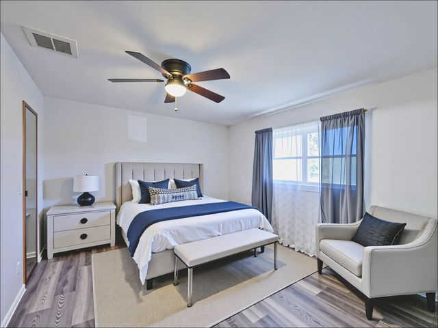 2638 Gately Drive E 106, West Palm Beach, FL 33415