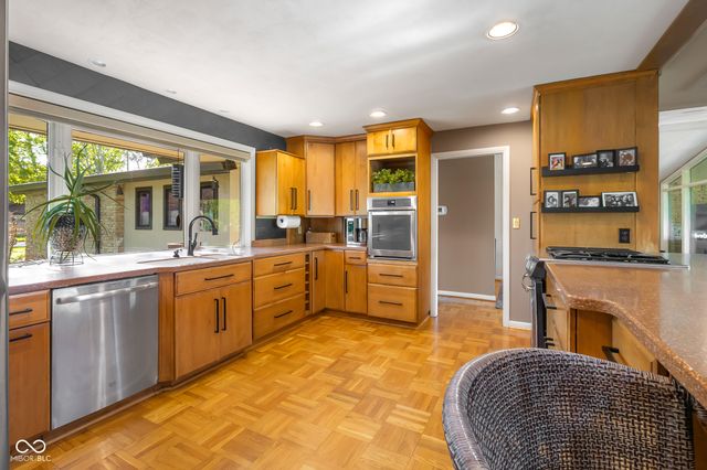309 Flatrock Drive, Columbus, IN 47201