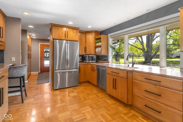 309 Flatrock Drive, Columbus, IN 47201