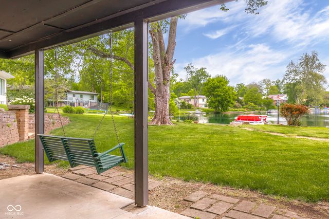 309 Flatrock Drive, Columbus, IN 47201