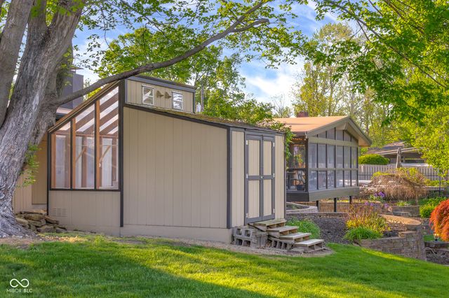 309 Flatrock Drive, Columbus, IN 47201