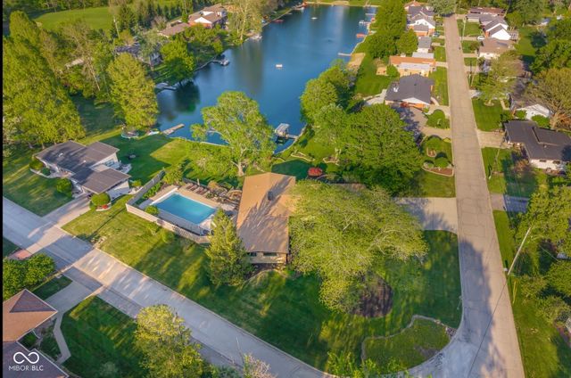 309 Flatrock Drive, Columbus, IN 47201