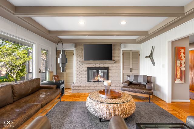 309 Flatrock Drive, Columbus, IN 47201