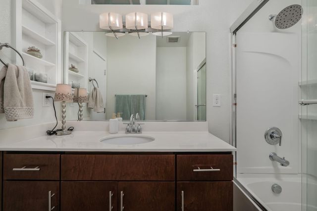 796 Carbon Ct, West Sacramento, CA 95691