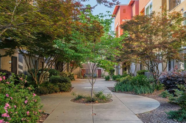 796 Carbon Ct, West Sacramento, CA 95691