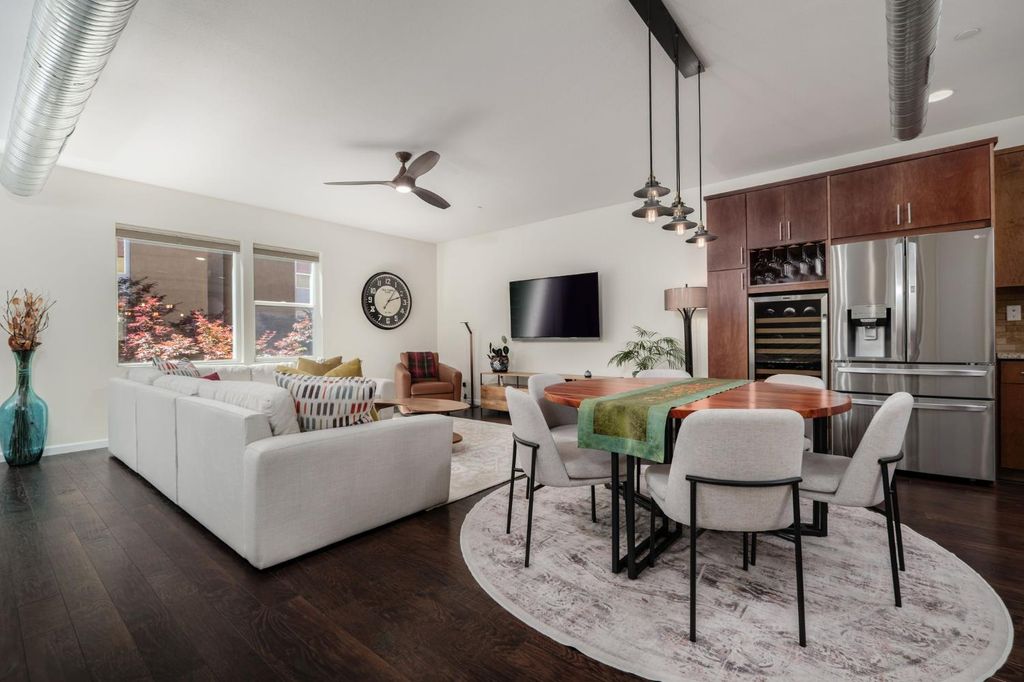 796 Carbon Ct, West Sacramento, CA 95691