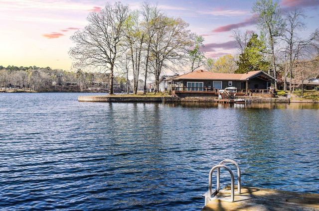 36 Lequita Place, Hot Springs Village, AR 71909
