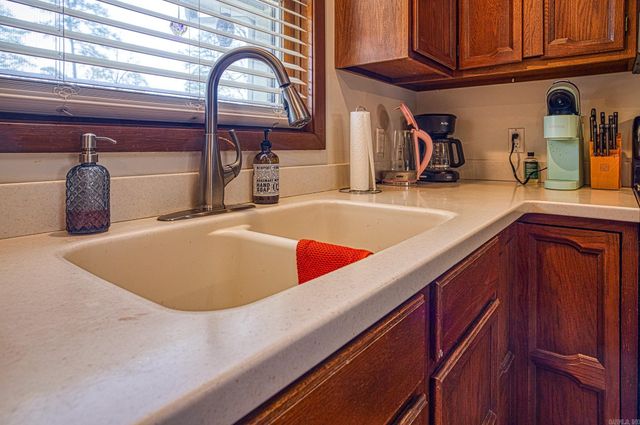 36 Lequita Place, Hot Springs Village, AR 71909