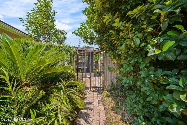 168 VISTA GRANDE Drive, Ponte Vedra Beach, FL 32082